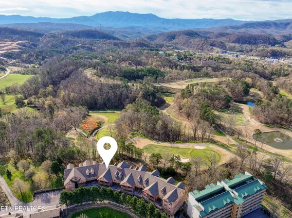 $478,000 | 830 Golf View Boulevard, Unit 3206, Pigeon Forge, TN 37863