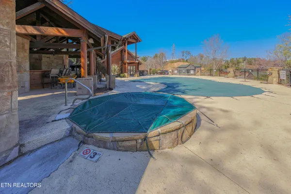 $478,000 | 830 Golf View Boulevard, Unit 3206, Pigeon Forge, TN 37863