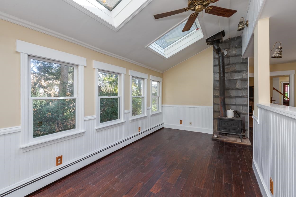 24 Lenox Road Derry, NH 03038 - Photo 14 of 40