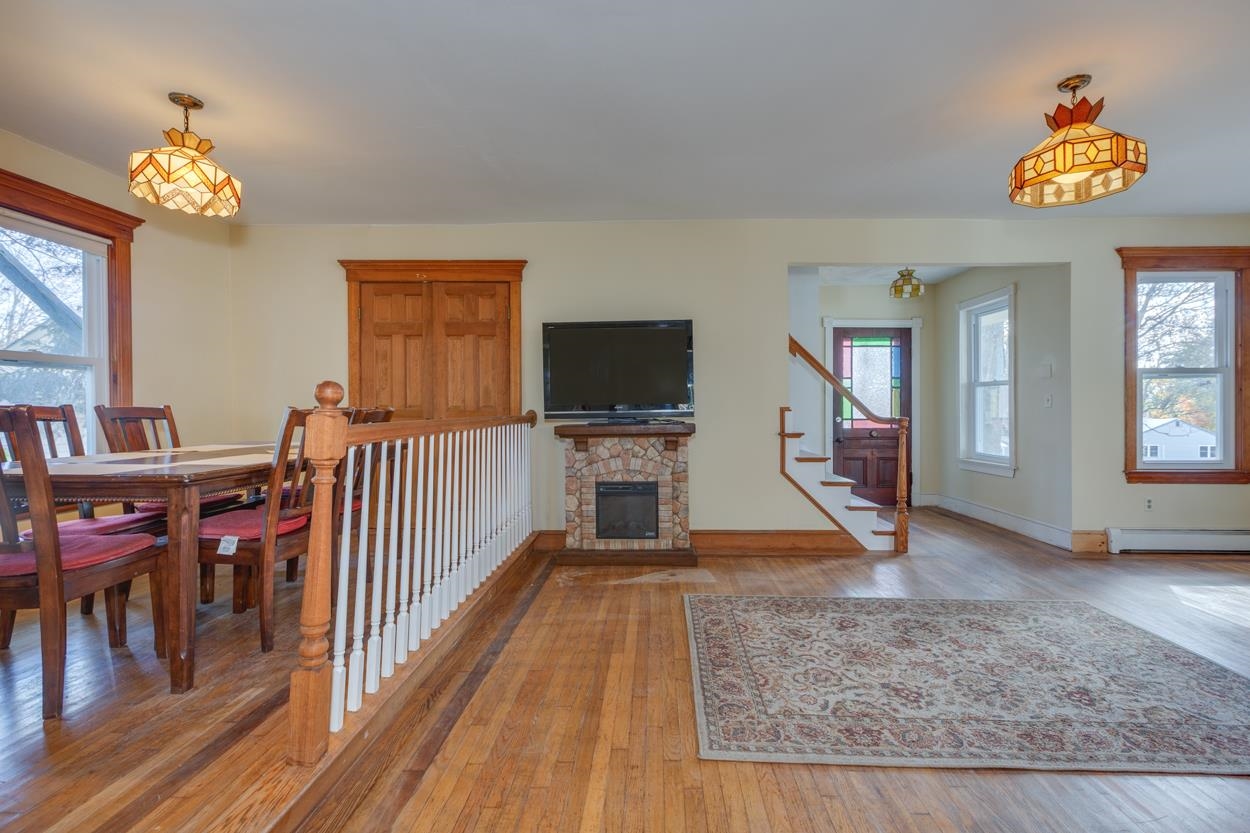 24 Lenox Road Derry, NH 03038 - Photo 16 of 40