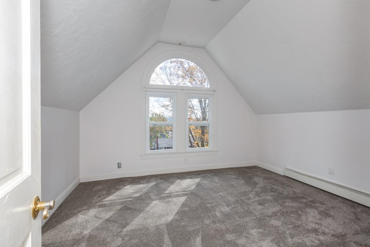 24 Lenox Road Derry, NH 03038 - Photo 26 of 40