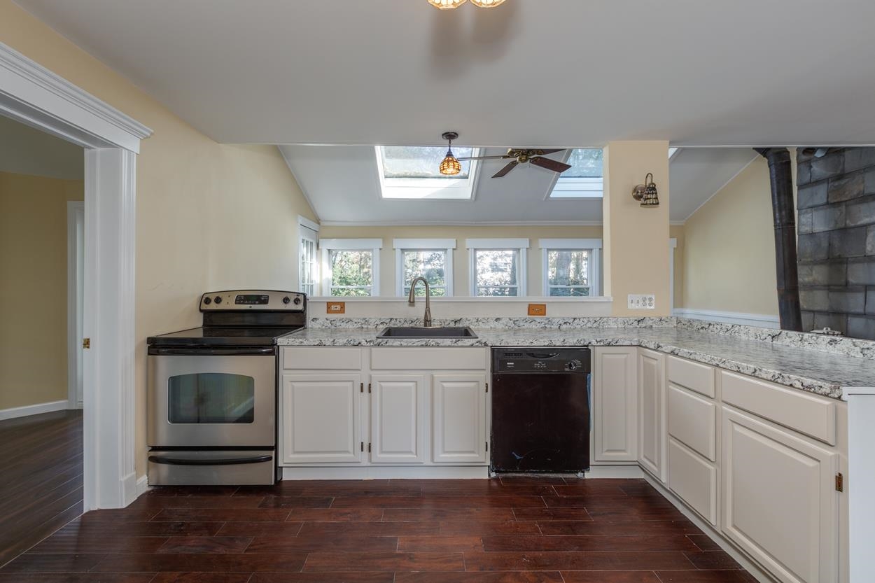 24 Lenox Road Derry, NH 03038 - Photo 40 of 40