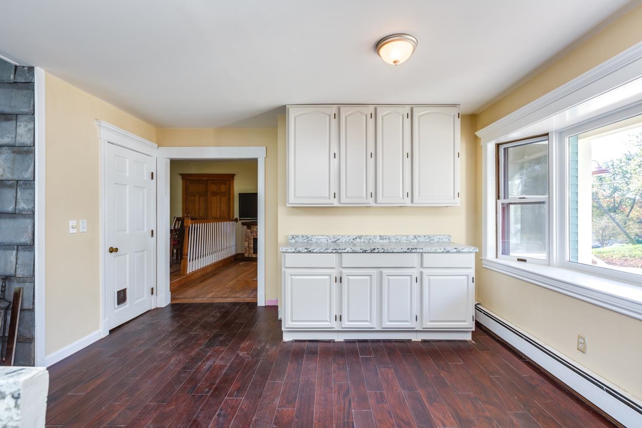 24 Lenox Road Derry, NH 03038 - Photo 7 of 40