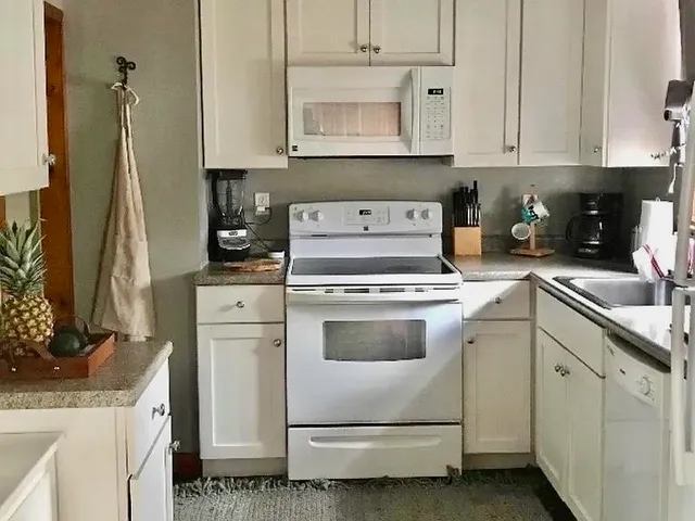 $2,800 | 30 Whipple Court, Portsmouth, NH 03801