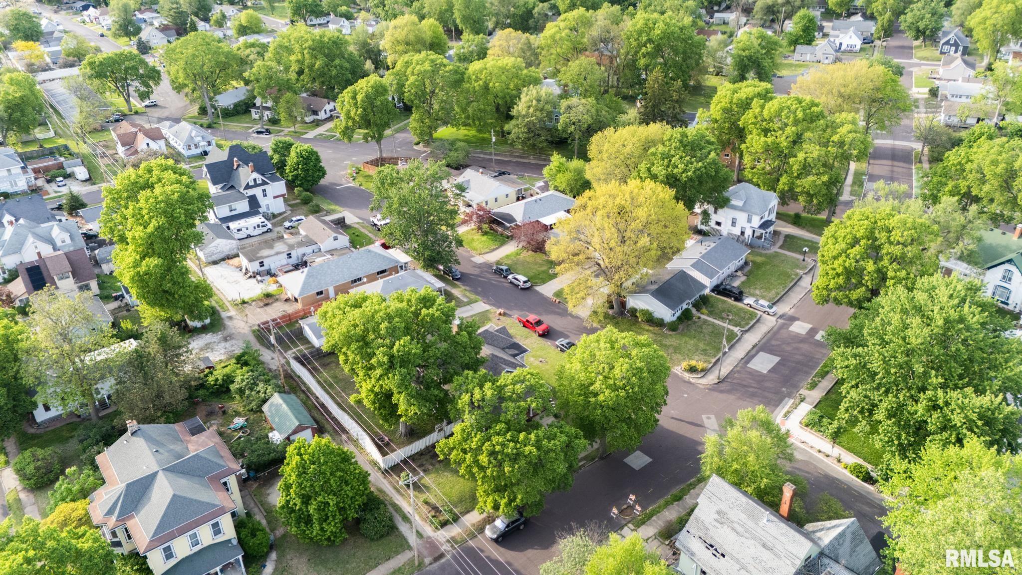 715 North 4th Street Pekin, IL 61554 - Photo 10 of 13
