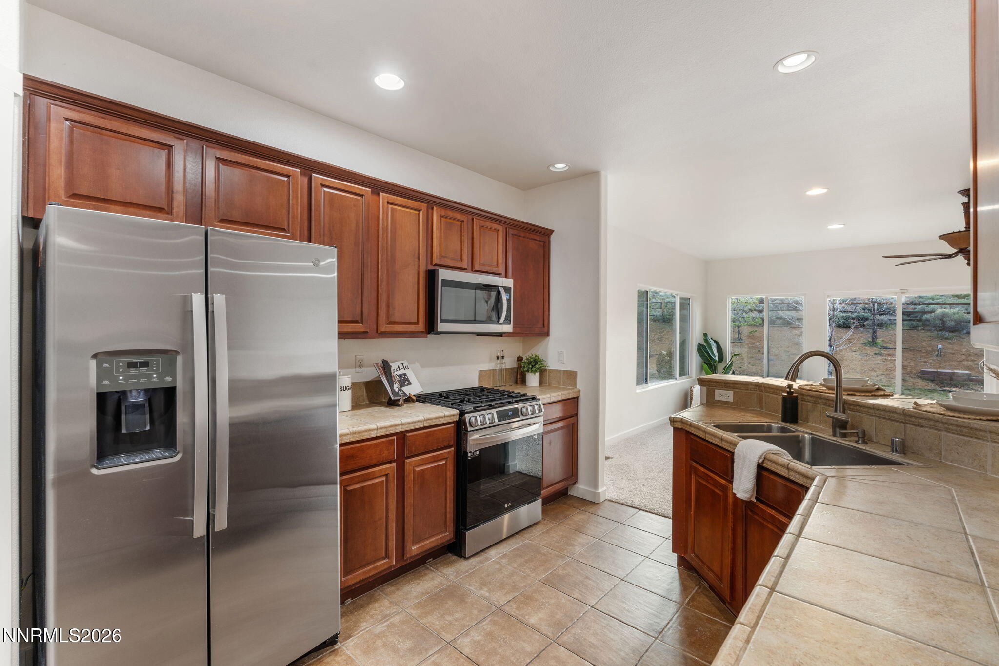 7593 Gold Drive Reno, NV 89506 - Photo 15 of 40 18-web-or-mls-DSC05671