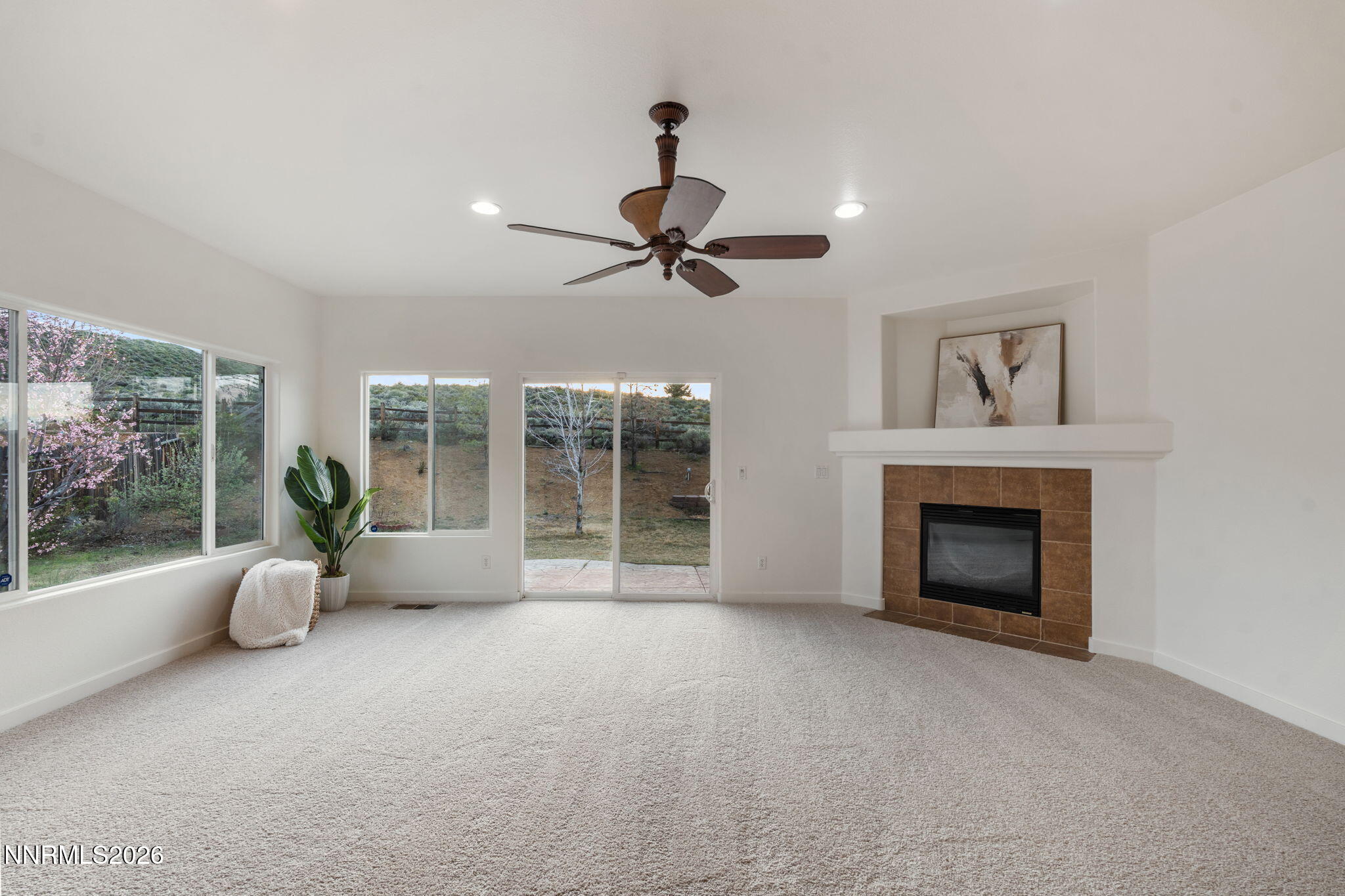 7593 Gold Drive Reno, NV 89506 - Photo 7 of 40 10-web-or-mls-DSC05691