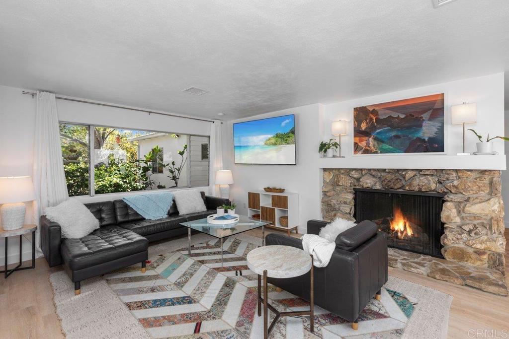 1645 Noma Lane Encinitas, CA 92024 - Photo 9 of 50