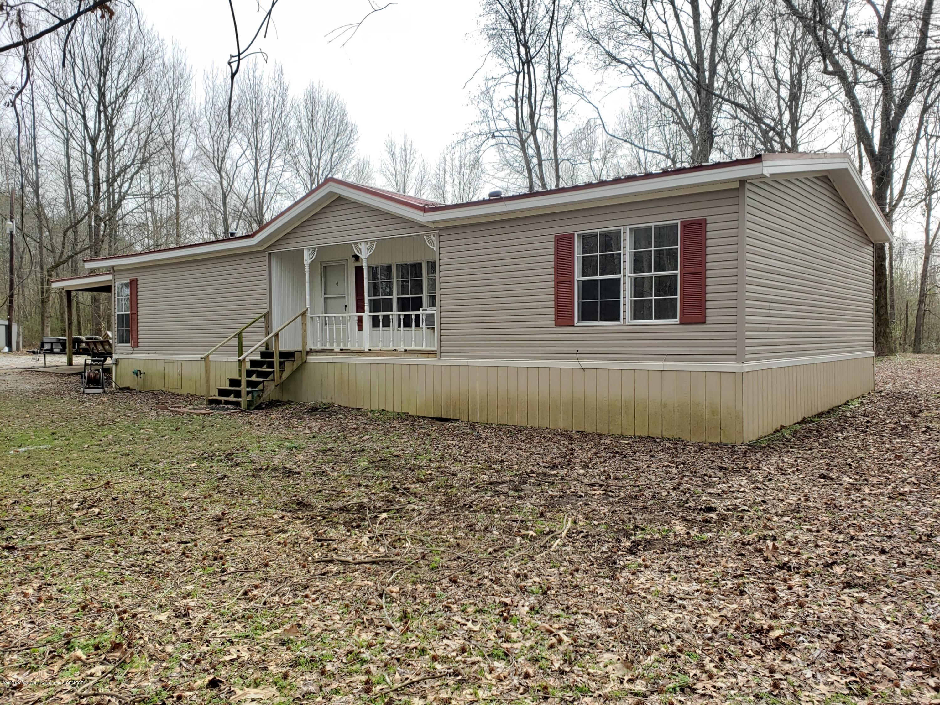 75 Oak Road Byhalia, MS 38611 - Photo 1 of 32 20200122_120244