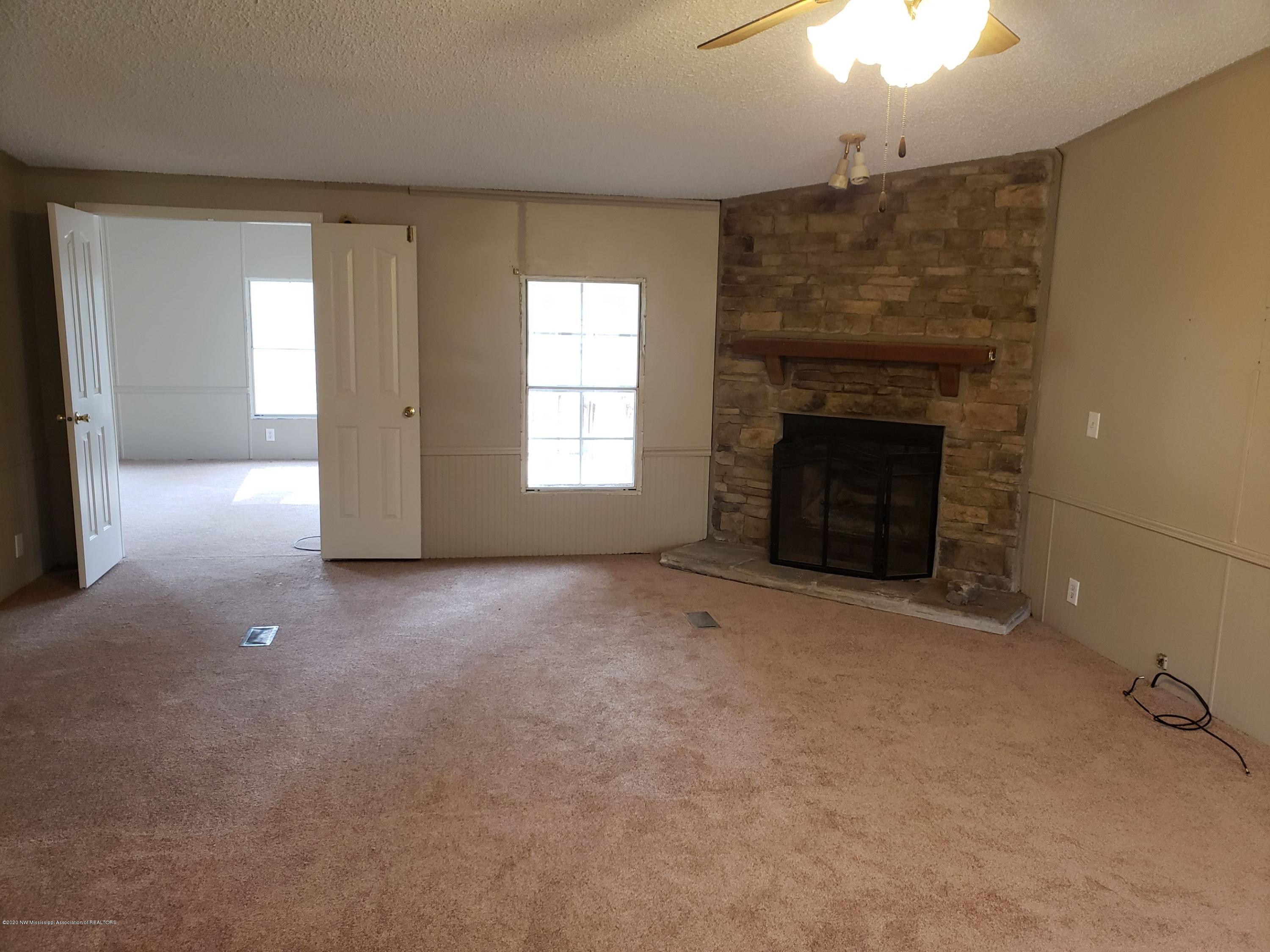 75 Oak Road Byhalia, MS 38611 - Photo 11 of 32 20200122_115120