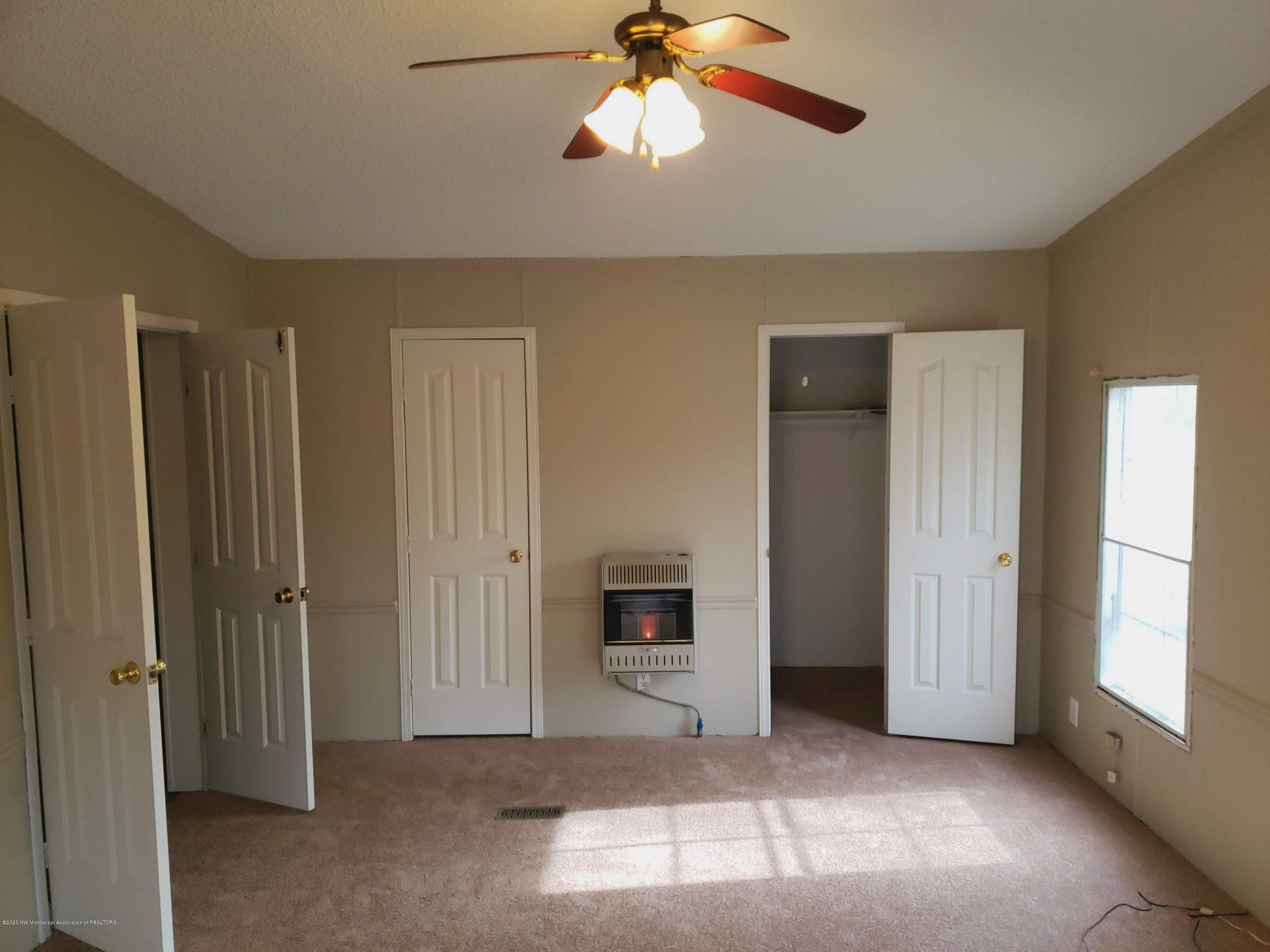75 Oak Road Byhalia, MS 38611 - Photo 20 of 32 20200122_114748