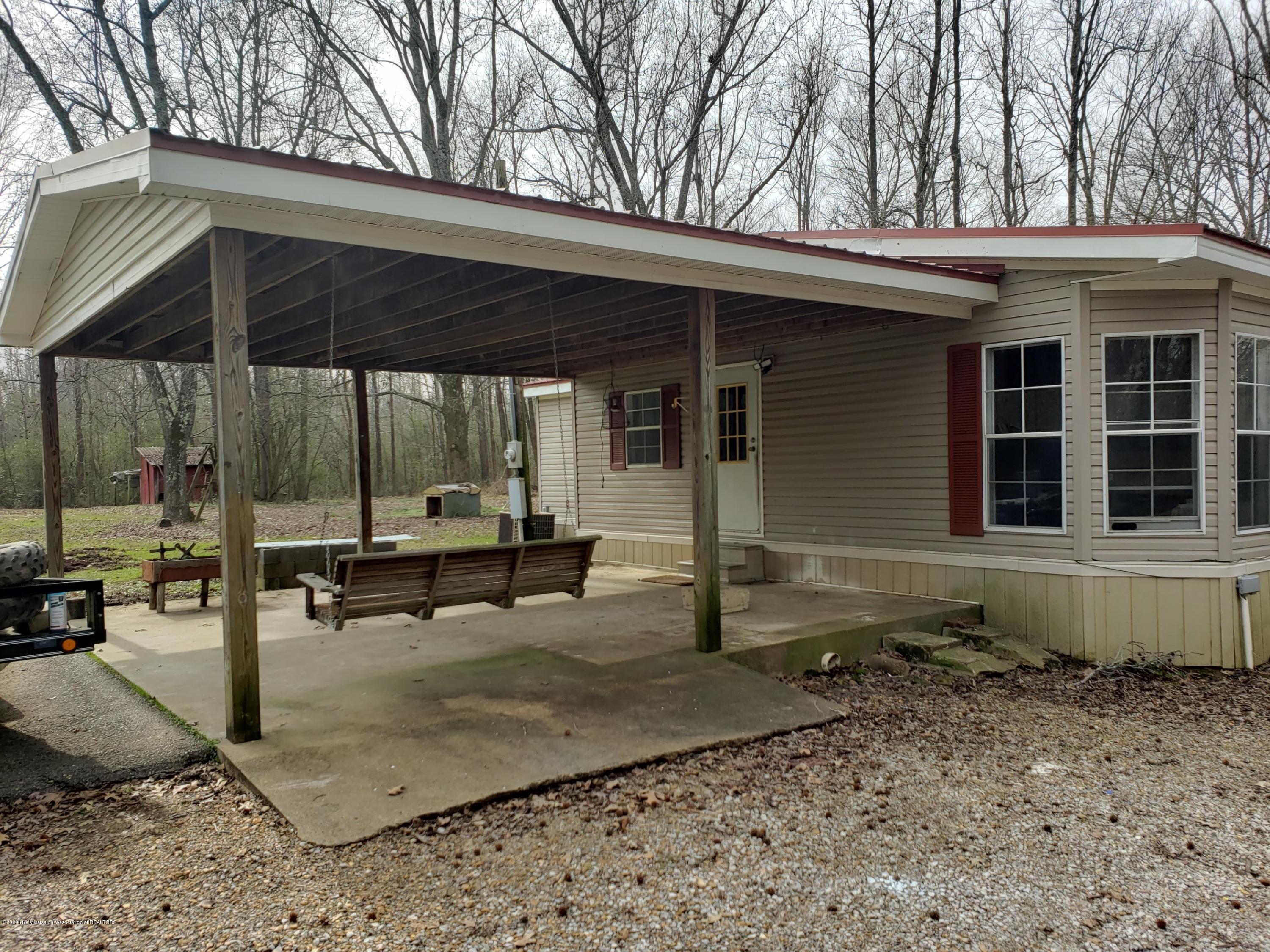 75 Oak Road Byhalia, MS 38611 - Photo 2 of 32 20200122_120418