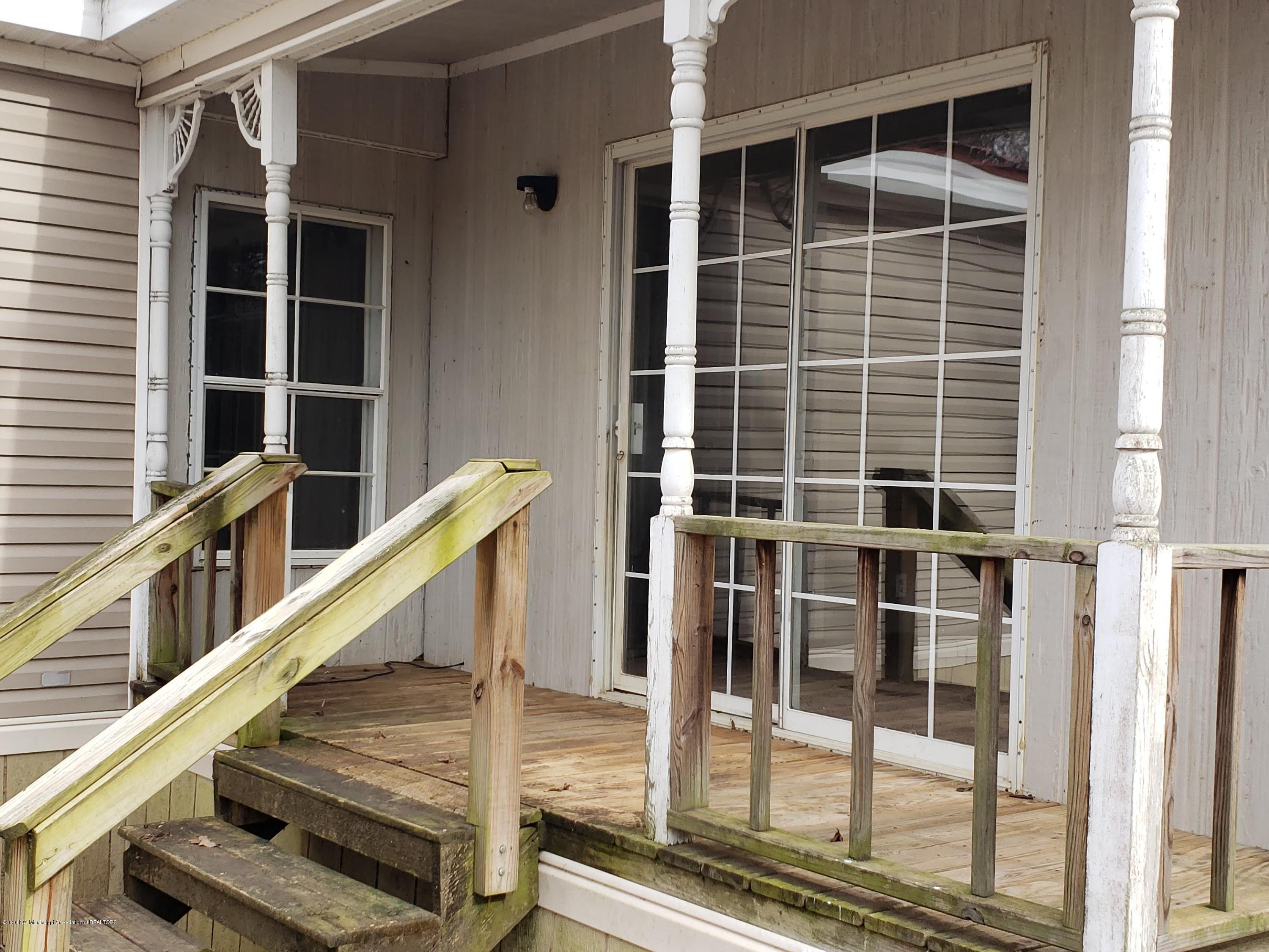 75 Oak Road Byhalia, MS 38611 - Photo 6 of 32 20200122_120112