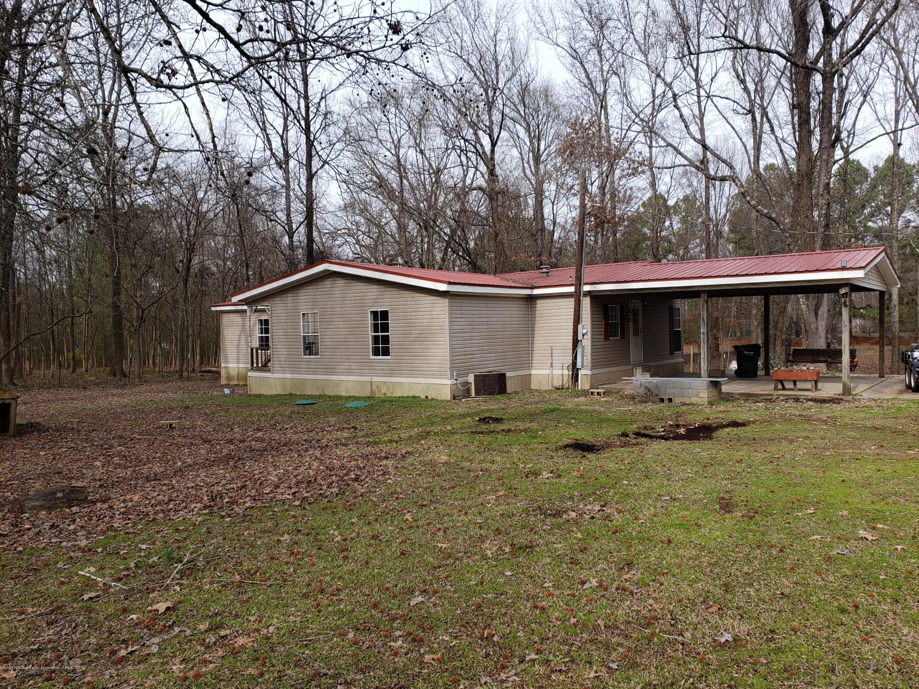 75 Oak Road Byhalia, MS 38611 - Photo 7 of 32 20200122_115847