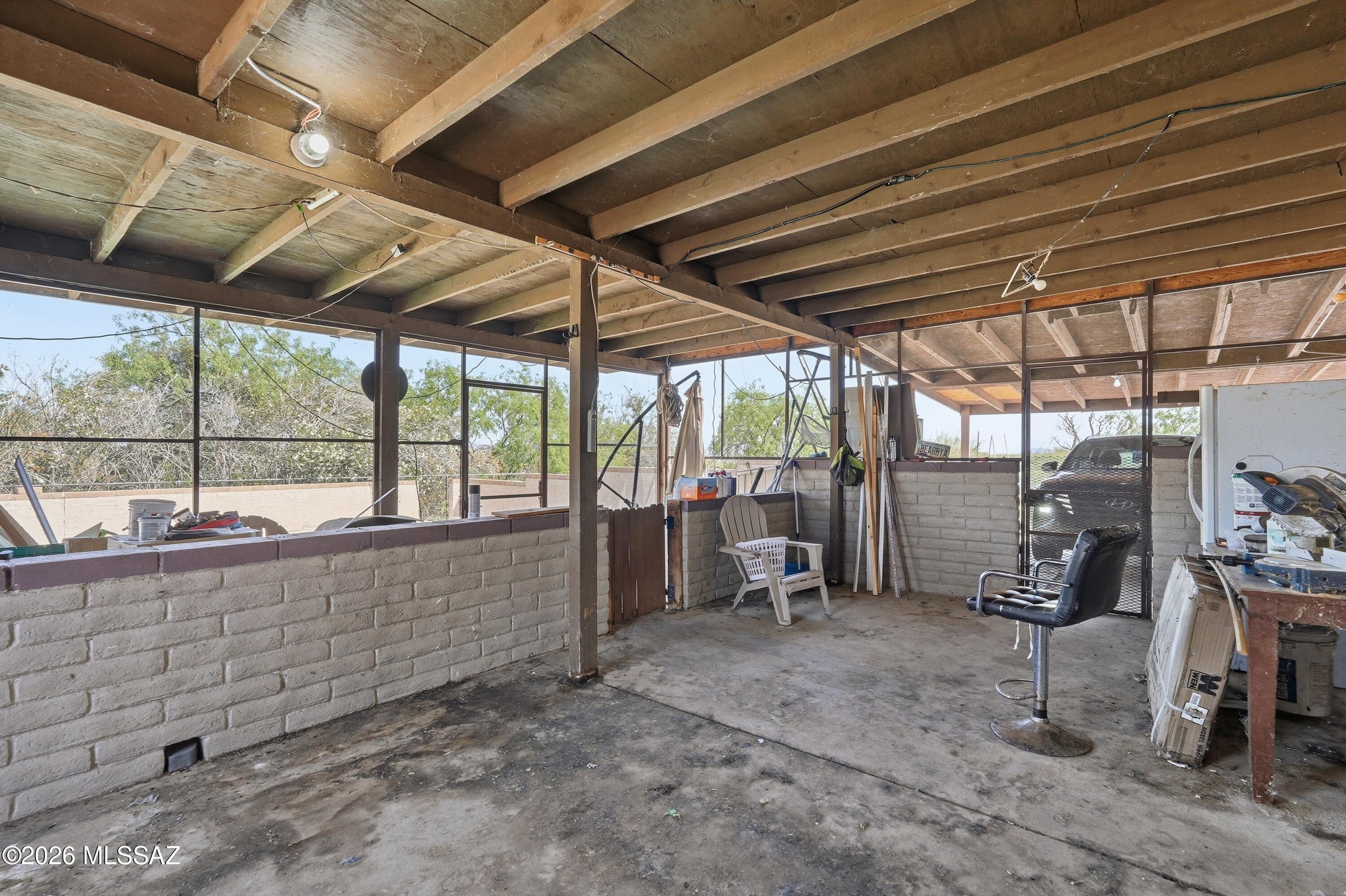 12010 West Hilltop Road Tucson, AZ 85736 - Photo 37 of 49