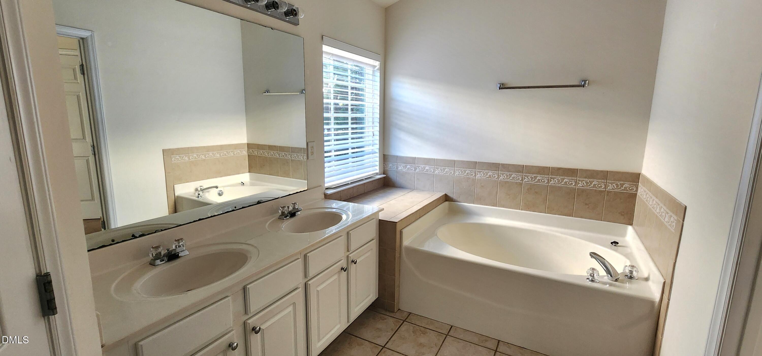 8427 Tie Stone Way Raleigh, NC 27613 - Photo 13 of 23 20260909_182225