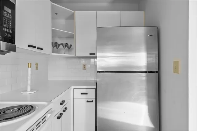 $2,600 | 580 Thames Street, Unit B2, Newport, RI 02840