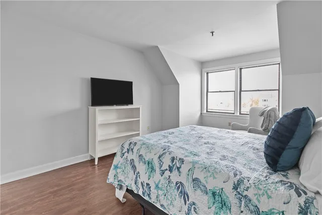 $2,600 | 580 Thames Street, Unit B2, Newport, RI 02840