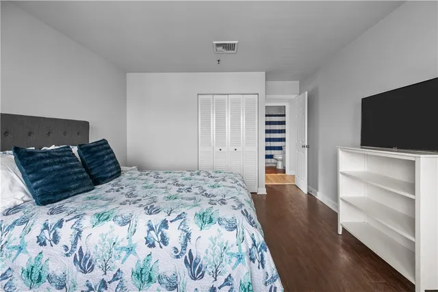 $2,600 | 580 Thames Street, Unit B2, Newport, RI 02840