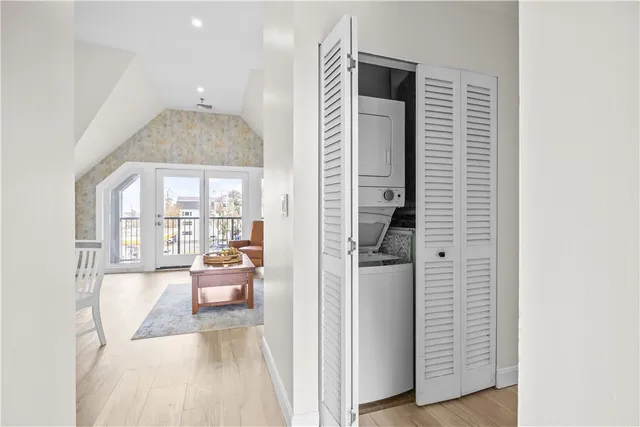 $2,600 | 580 Thames Street, Unit B2, Newport, RI 02840