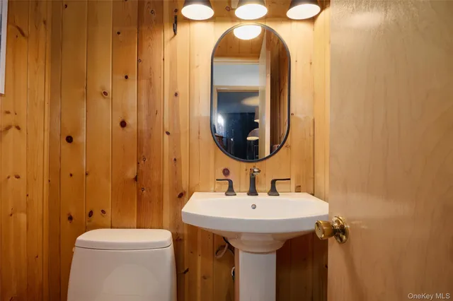 $624,900 | 90 Cedar Avenue, Poughkeepsie, NY 12603