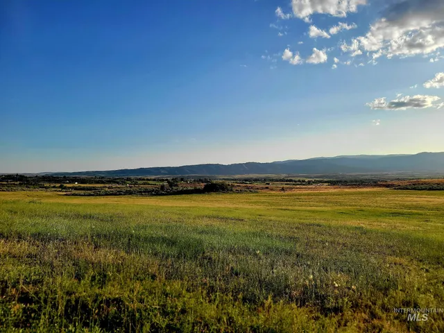 $550,000 | 95 Council Id 83612, Council, ID 83612