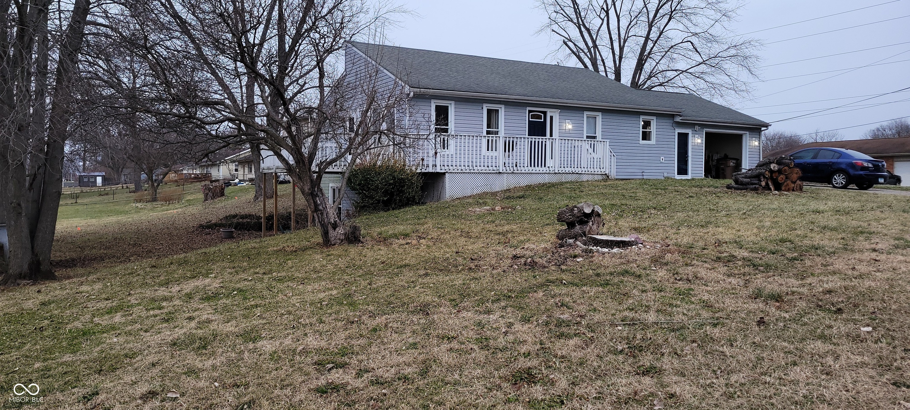 4940 Regency Drive Columbus, IN 47203 - Photo 3 of 45