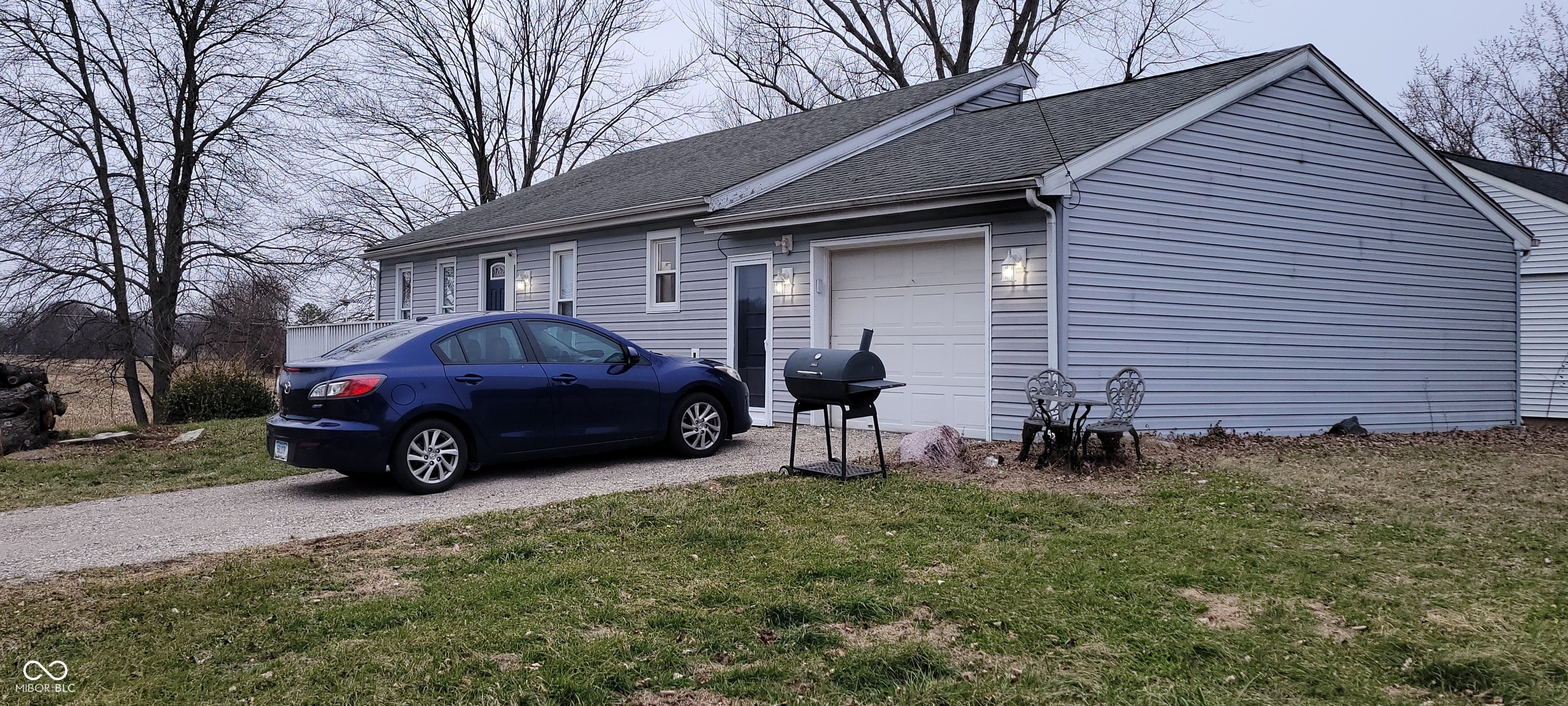 4940 Regency Drive Columbus, IN 47203 - Photo 4 of 45