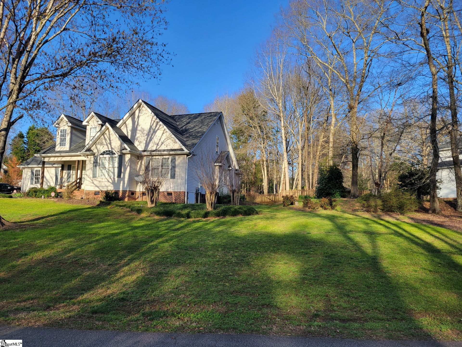 305 Camperdown Court Easley, SC 29642 - Photo 3 of 28