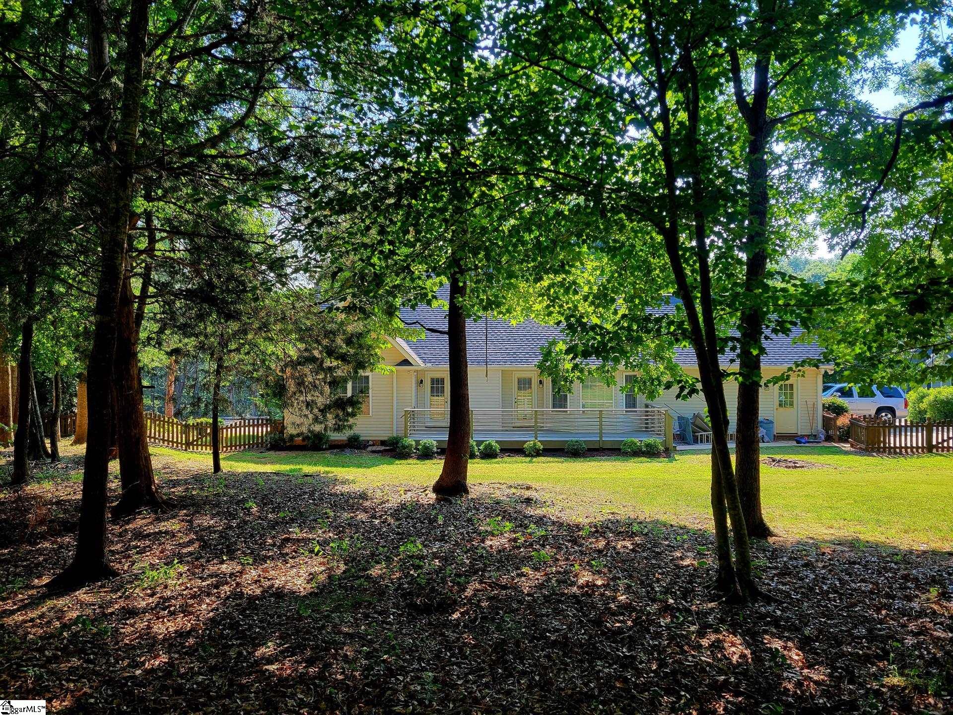 305 Camperdown Court Easley, SC 29642 - Photo 7 of 28