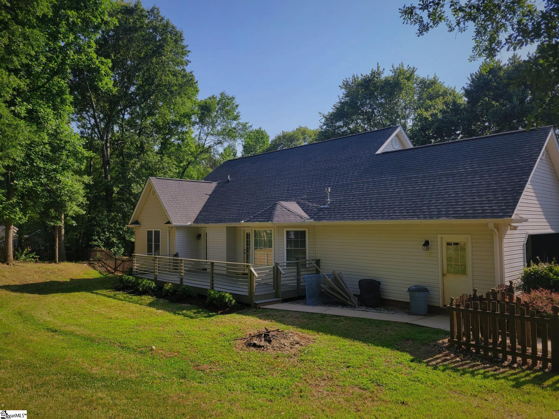 305 Camperdown Court Easley, SC 29642 - Photo 8 of 28