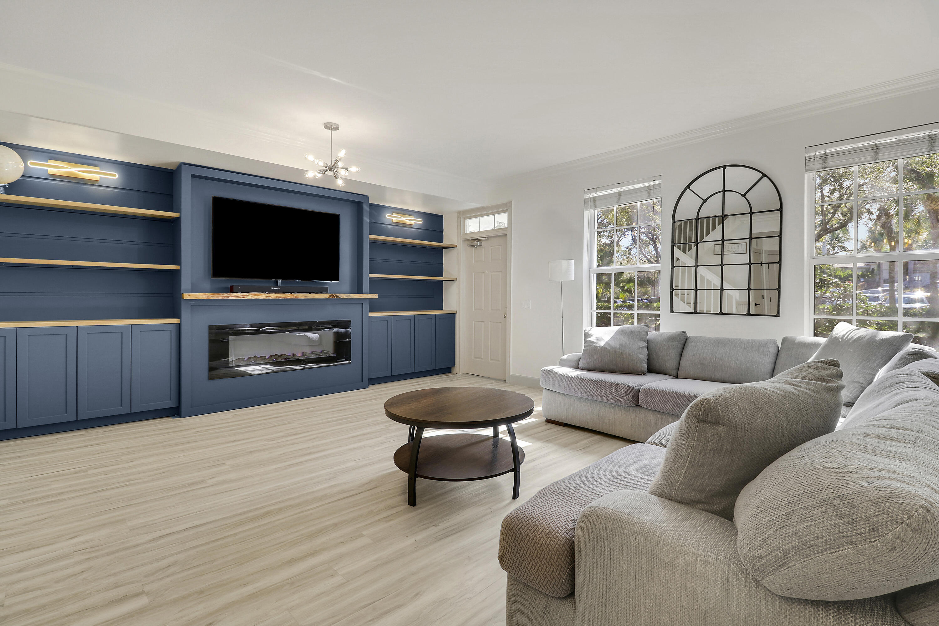 112 Wentworth Court Jupiter, FL 33458 - Photo 11 of 35 Living Room