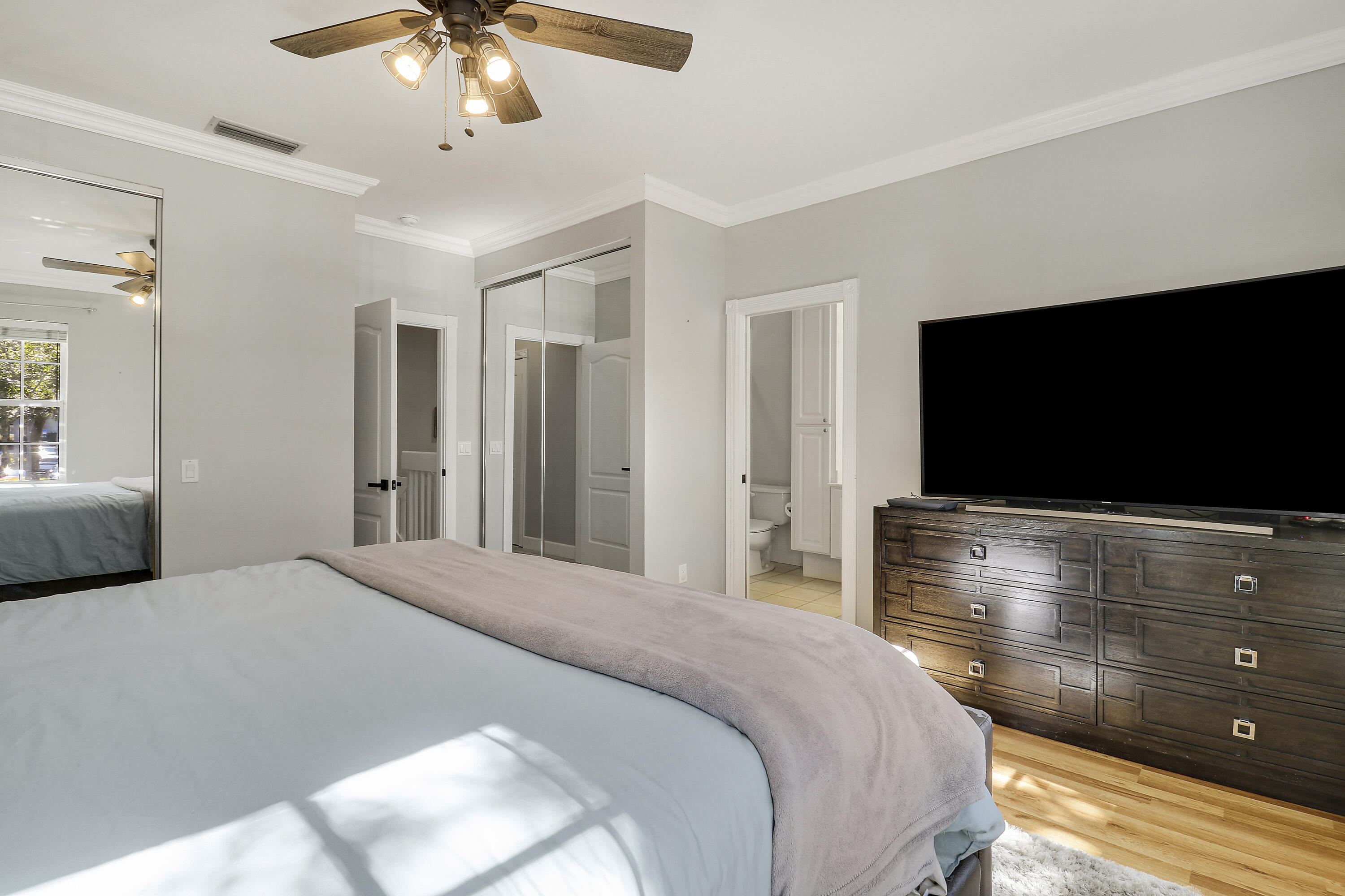 112 Wentworth Court Jupiter, FL 33458 - Photo 17 of 35 Primary Bedroom