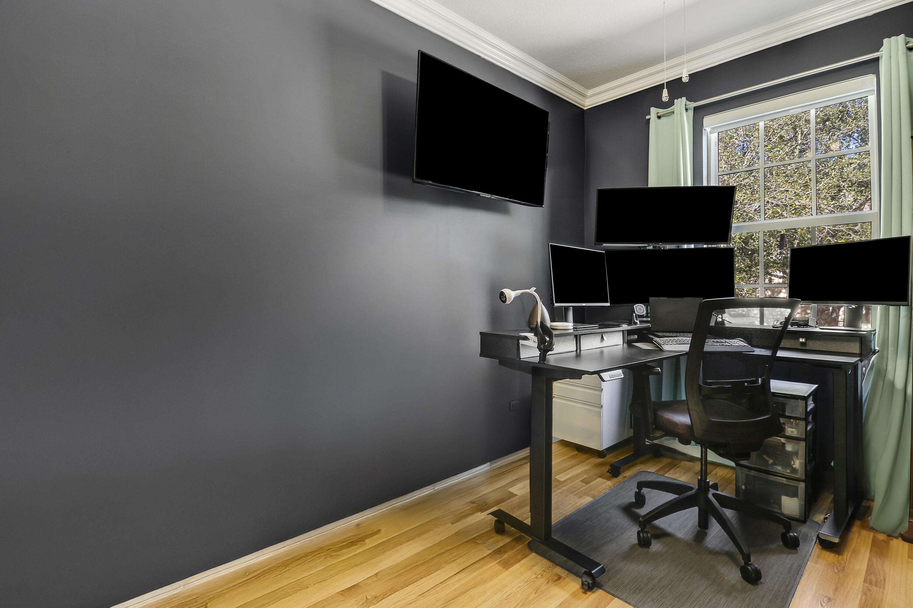 112 Wentworth Court Jupiter, FL 33458 - Photo 22 of 35 Bedroom 3