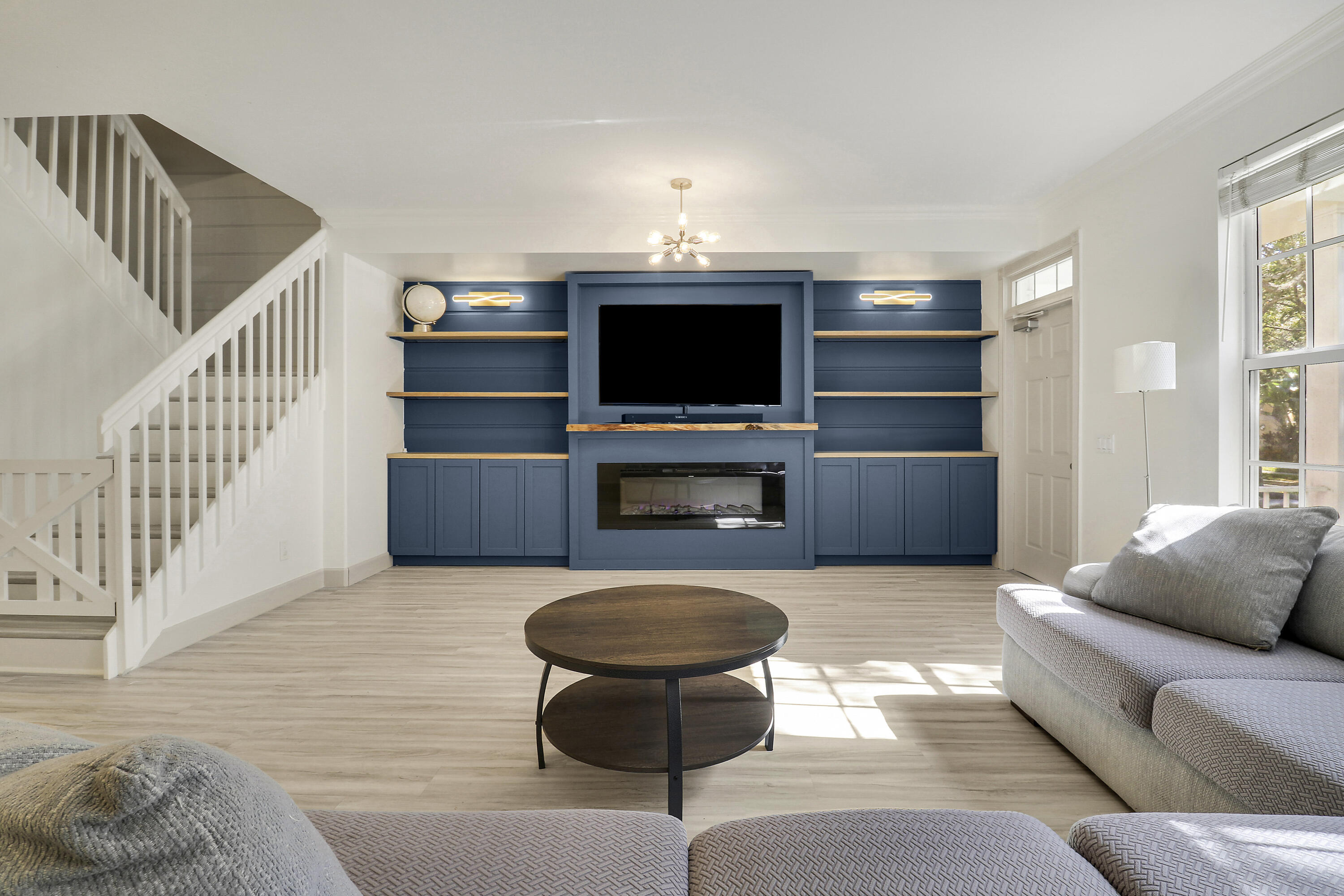 112 Wentworth Court Jupiter, FL 33458 - Photo 10 of 35 Welcome Home