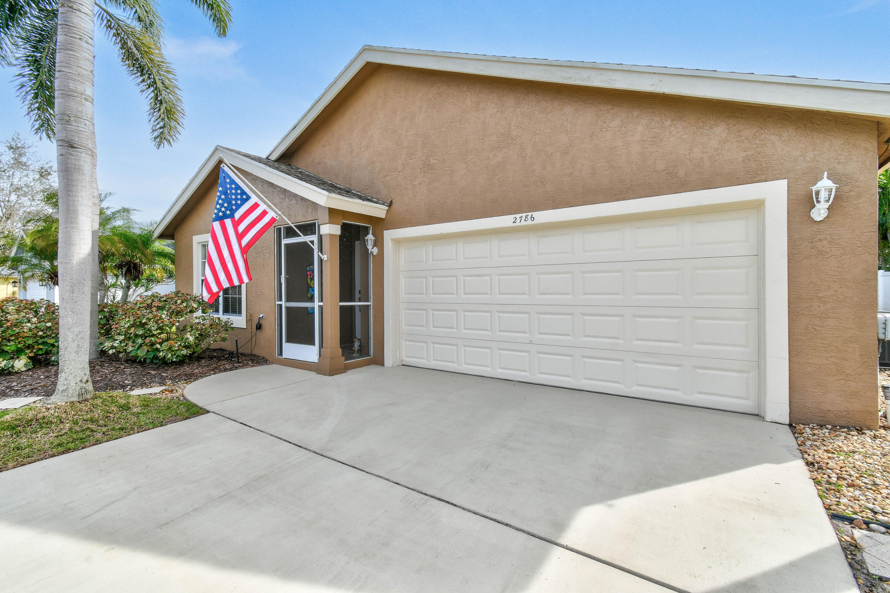 2786 Southwest Montego Terrace Stuart, FL 34997 - Photo 4 of 75 5