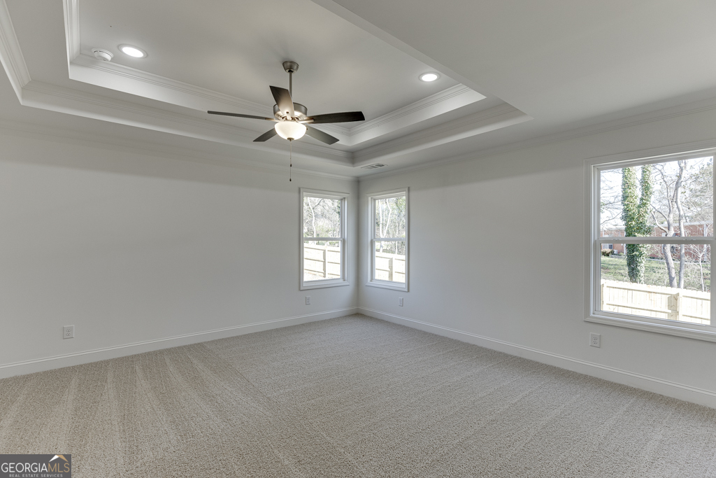 929 Lakeview Drive Commerce, GA 30529 - Photo 32 of 44 a view of an empty room with a window