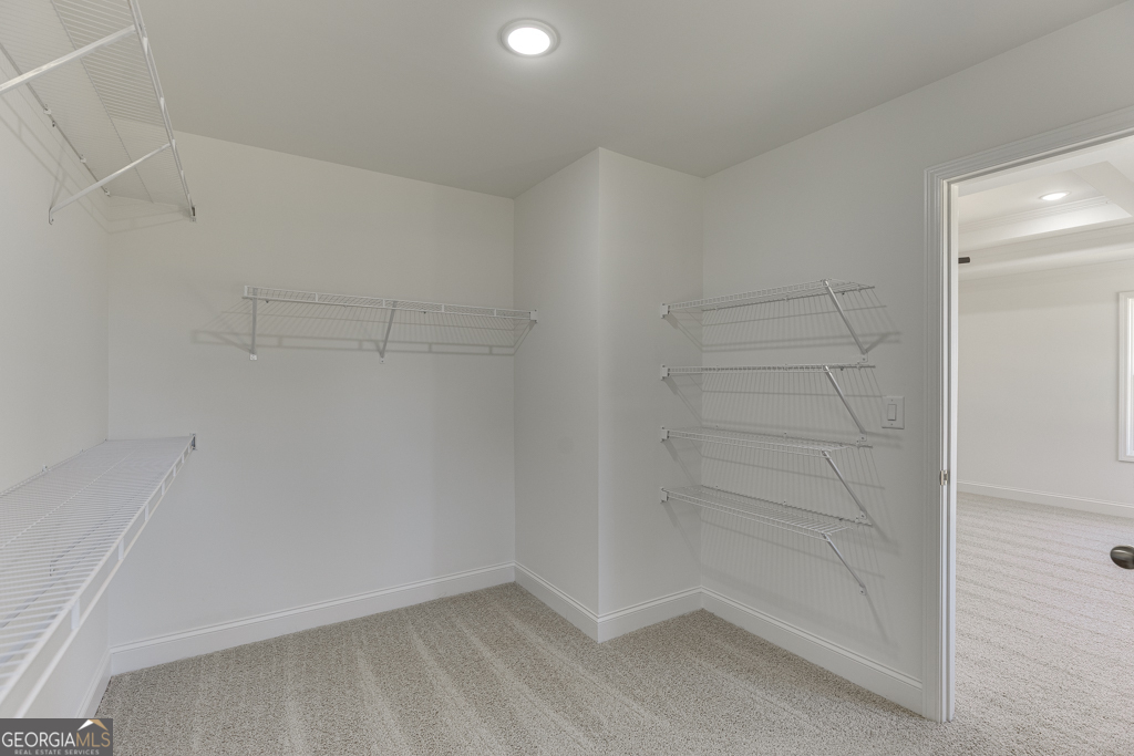 929 Lakeview Drive Commerce, GA 30529 - Photo 35 of 44 a view of room