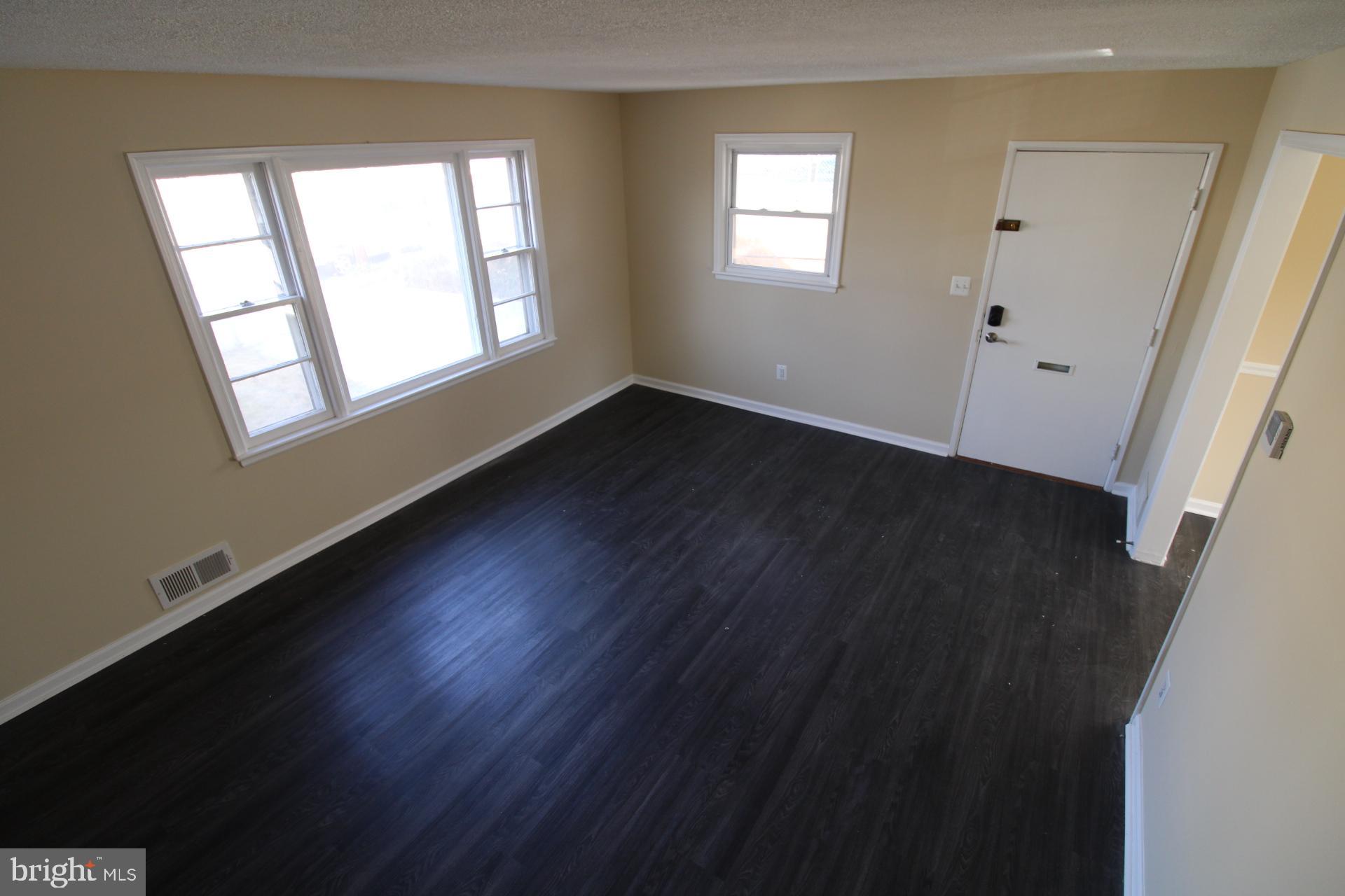 3216 Medway Street Silver Spring, MD 20902 - Photo 4 of 23 Living room