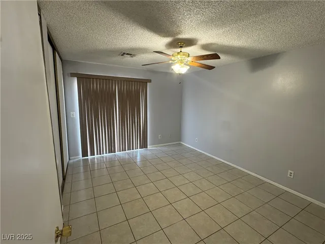$1,600 | 427 La Jolla Drive, Henderson, NV 89015