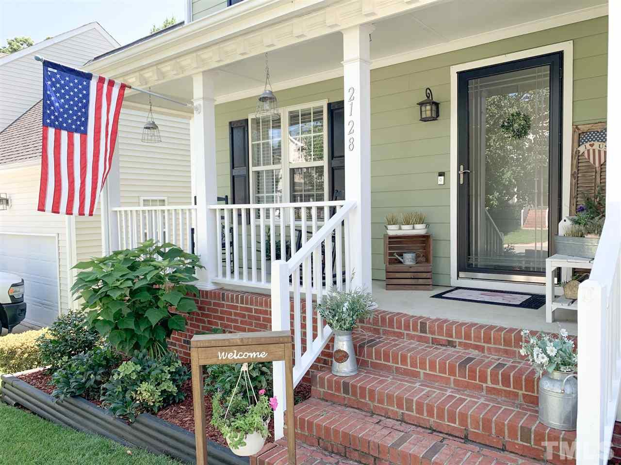 2128 Haig Point Way Raleigh, NC 27604 - Photo 2 of 30 Amazing landscaping