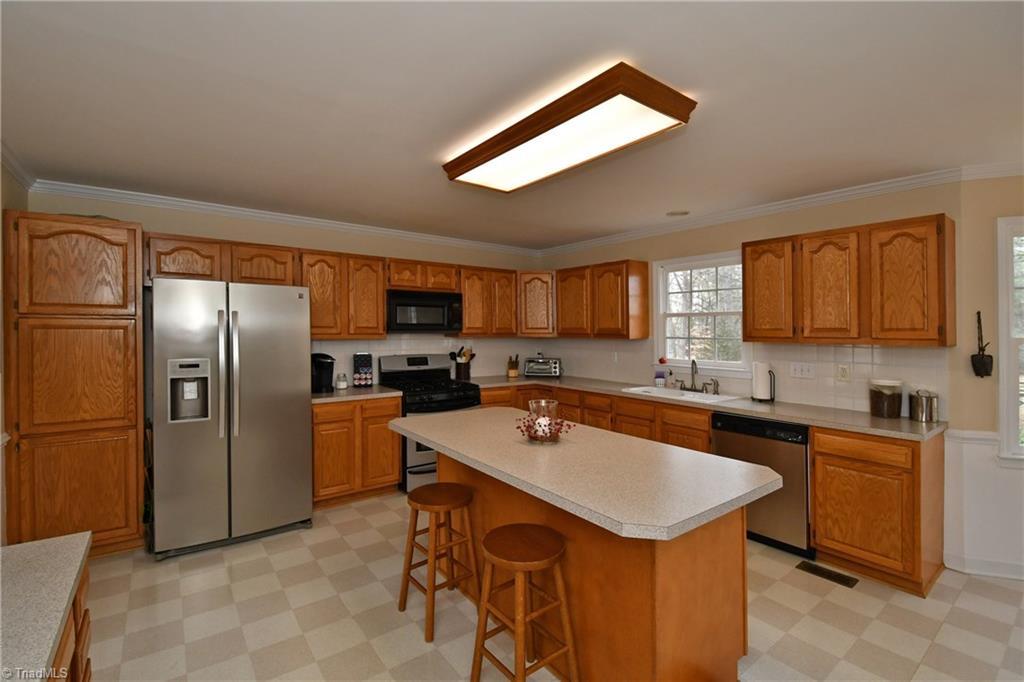 4470 Clarksburg Road Clemmons, NC 27012 - Photo 7 of 27 Gallery Image 7