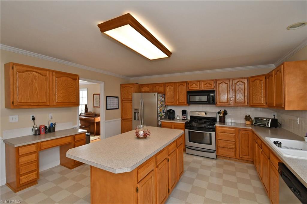 4470 Clarksburg Road Clemmons, NC 27012 - Photo 8 of 27 Gallery Image 8