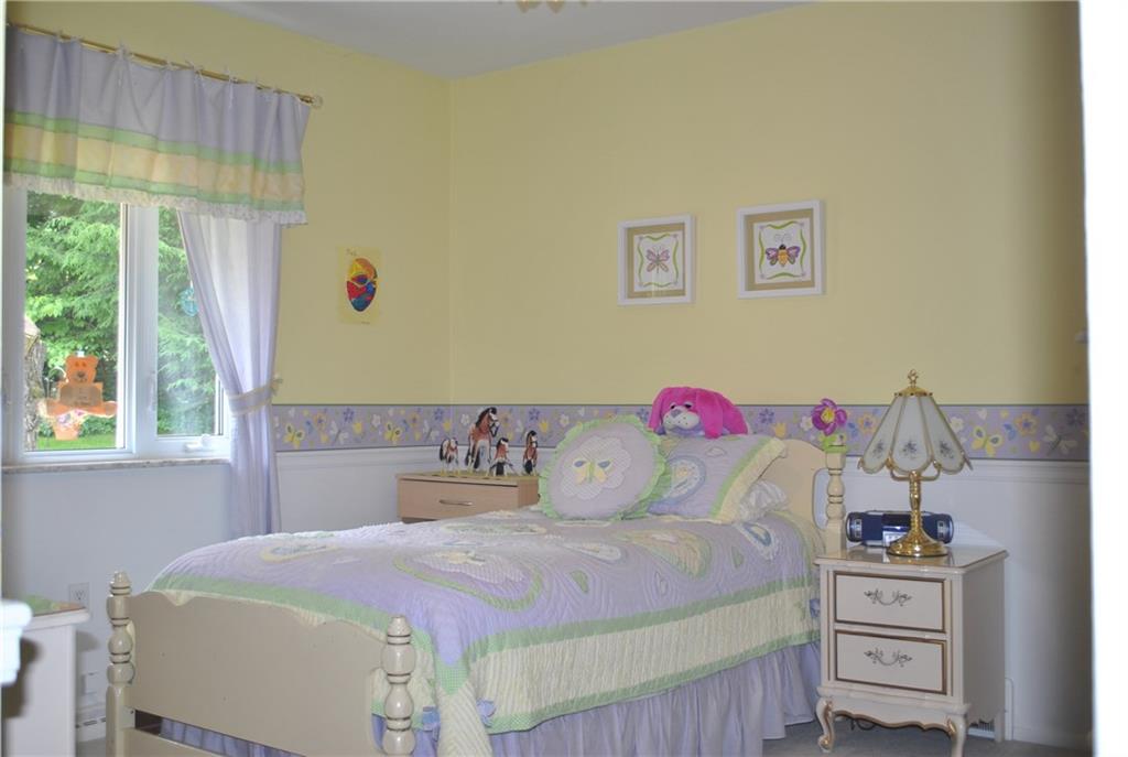 200 Rosscommon Road Wexford, PA 15090 - Photo 13 of 24 3rd bedroom is light and bright with window looking out over the back yard!