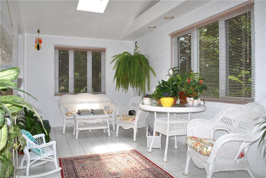 200 Rosscommon Road Wexford, PA 15090 - Photo 8 of 24 The sun room is amazing. So much light from windows on 3 sides and 2 skylights! Enjoy your morning coffee or wind down your day in this beautiful room!