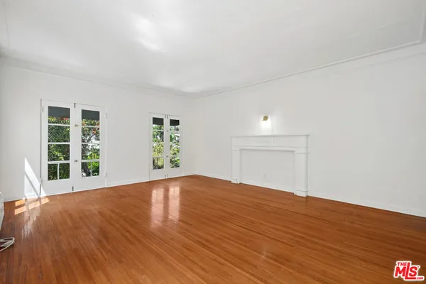 $2,799 | 140 South Elm Drive, Beverly Hills, CA 90212