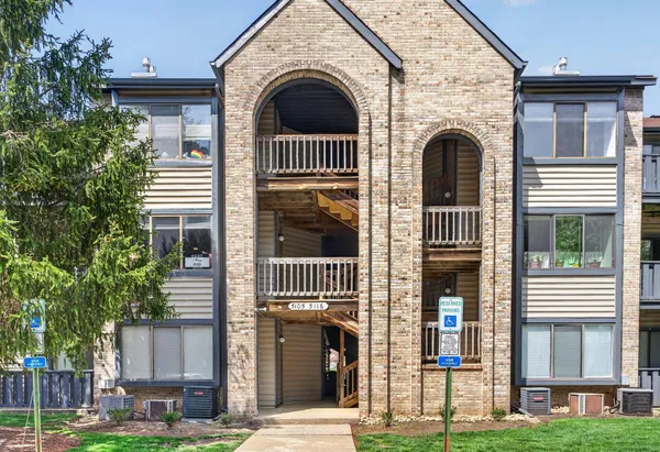 $2,100 | 5109 B Aberdeen Drive, Mount Laurel, NJ 08054