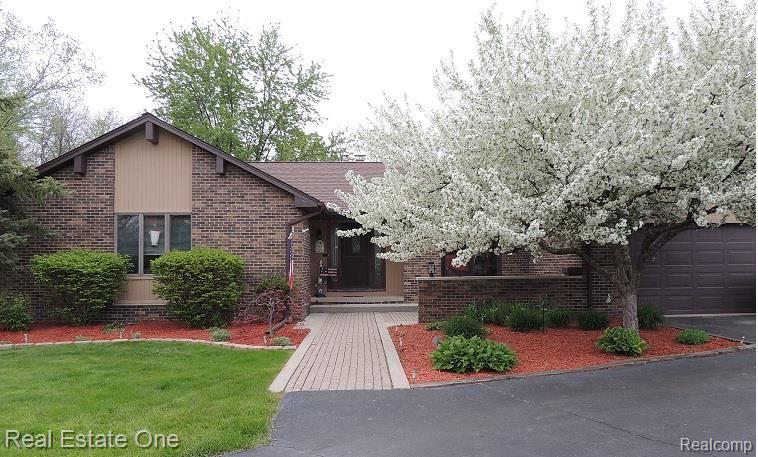 1220 Ruby Avenue Rochester Hills, MI 48309 - Photo 1 of 32