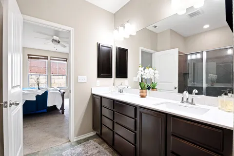 $2,375 | 7300 Ondantra Bend, Austin, TX 78744