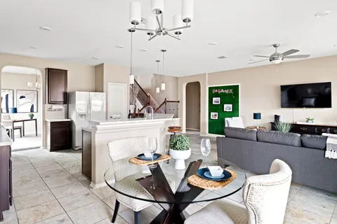 $2,375 | 7300 Ondantra Bend, Austin, TX 78744